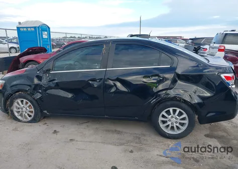 2018 Chevrolet Sonic Lt Auto из США, поврежденный, VIN 1G1JD5SH1J4109210